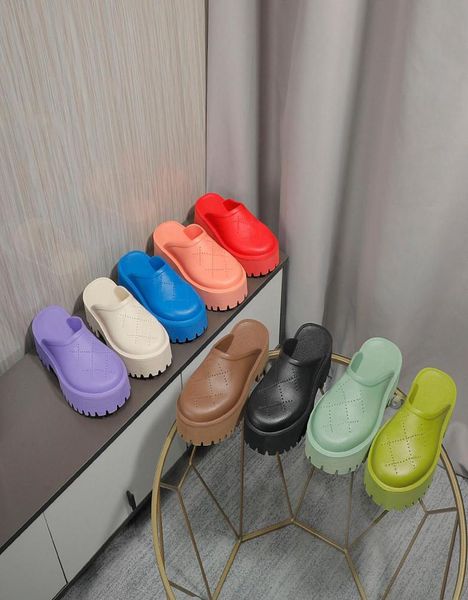 

boots luxury men women sandals perforated slipon platform rubber mules fashion slippers el bathroom shoes classic flat summer 9942671, Black