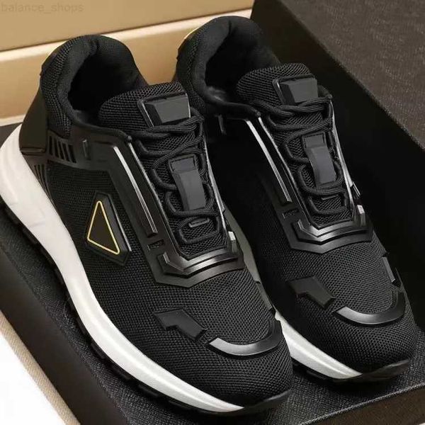 

luxury prax 01 sneakers cloudbust thunder shoes men's re-nylon technical fabric casual walking famous rubber lug sole party wedding run, Black