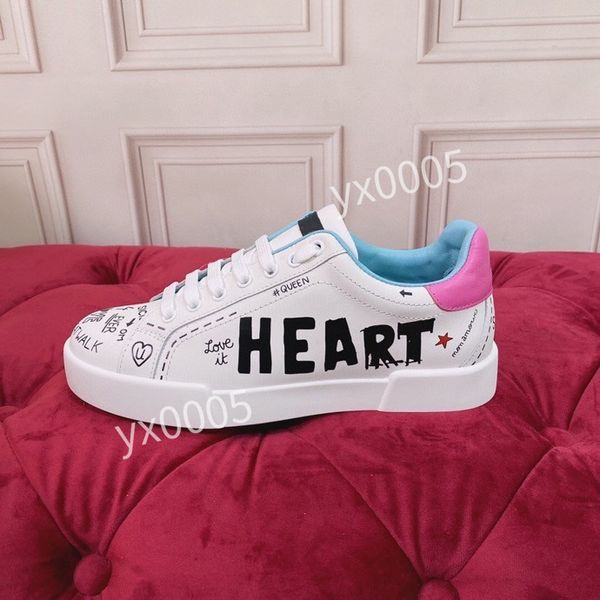 

2023new designer women shoes glossed-leather loafer black sneakers brushed leather loafers plus platform sneakers casual shoe size