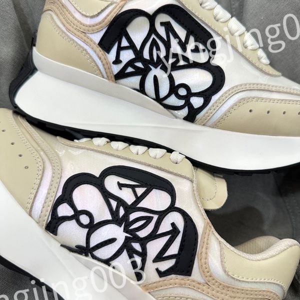 

2023 luxurys designer woman shoe leather lace up men fashion platform sneakers white black mens womens casual shoes chaussures