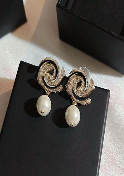 

girls pendant earrings studs titanium sport accessories trendy rhinestone shinning eardrop personality pearl earring4287924