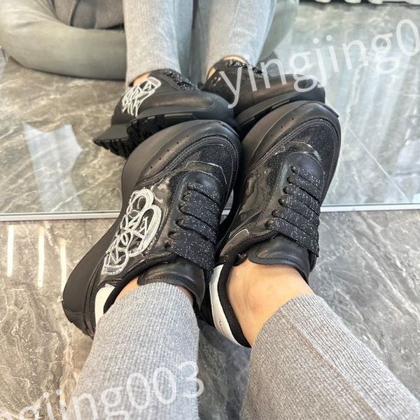 

2023 r woman's shoe leather lace up mens fashion platform sneakers white black mens womens casual shoes chaussures