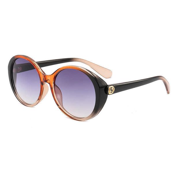 

frames new style women's personalized color frame fashion sunglasses, White;black