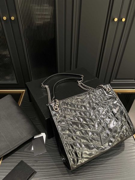 

designer's new shopping bag trend high capacity wax leather commuter tote bag leisure texture chain joker shoulder messenger bag female