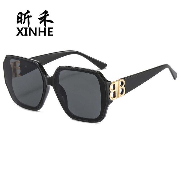 

new fashion women's big frame street shooting sunglasses b home decorative glasses sunglasses, White;black