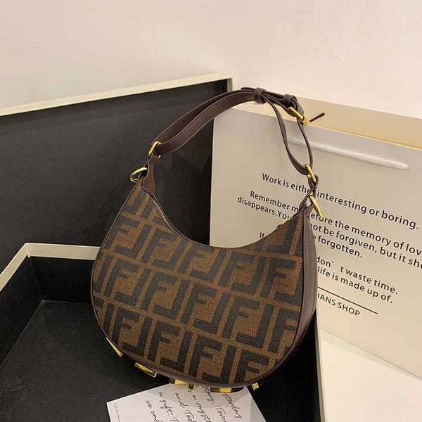 

2023 handbag women's one shoulder fashion versatile underarm shell bag