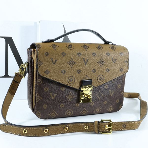 

luxury designers embossing flower bag women handbag messenger genuine leather metis elegant womens shoulder crossbody bags 04