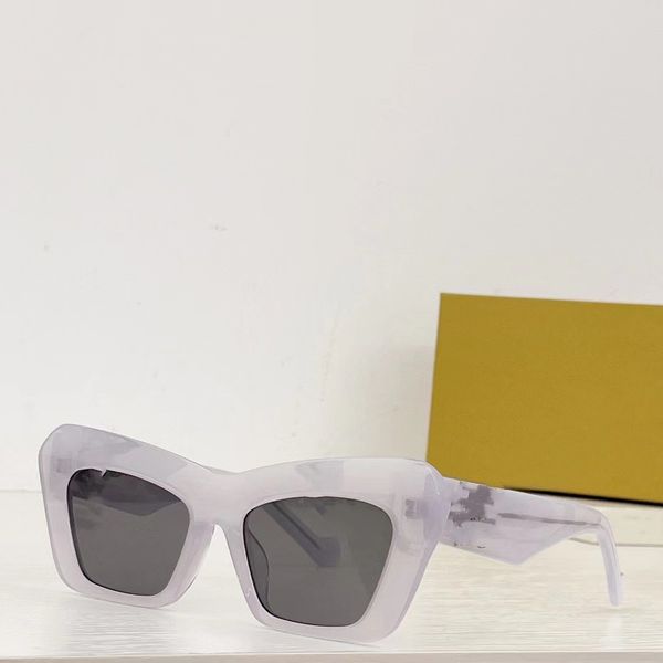 

logo symbolizing sunglasses, buffalo horn l, men's square frame, moon, new designer, blue frame, flashing casual event, party glasses,, White;black