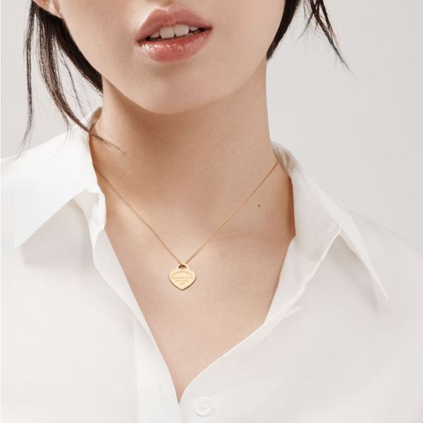 

2023 tiffanyy fashion designer necklace girls' necklace luxury jewelry heart shaped pendant necklace girls' party gift, Silver