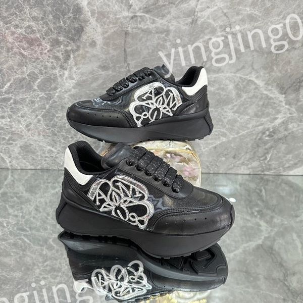 

2023 new r woman's shoe leather lace up mens fashion platform sneakers white black mens womens casual shoes chaussures