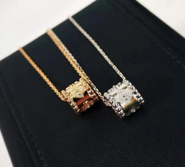 

pendant necklaces kaleidoscope small waist diamondinset tricolor pendant s925 sterling silver necklace vanclavicle chain4623505