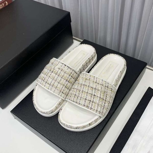 

designer outdoor channel beach shoes summer cc women's slide classic sandals flip fashion casual slippers z52