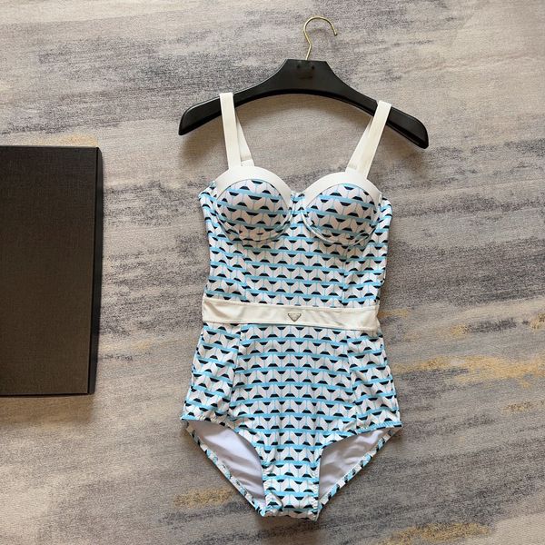 

new summer fashion womens bikinis set sports bra briefs swimsuit letter logo womens swimwear outdoor beach bathing suits size sml.mp00, White;black