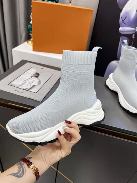 

2023 new luxury shoes men's basketball shoes leather women's travel white shoes fashionable couple sports shoes platform 0502, Black