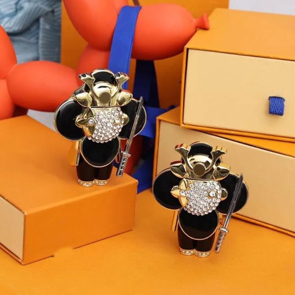 

keychains lanyards design bag charms luxury designer couples key chain new sunflower key ring pendant cute panda key holder fashion accessor, Silver