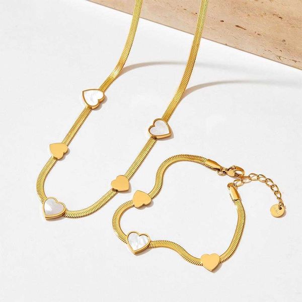 

japanese and korean two piece chains suit stainless steel flat snake heart necklace bracelet female anti allergy clavicle chain jewelry, Black