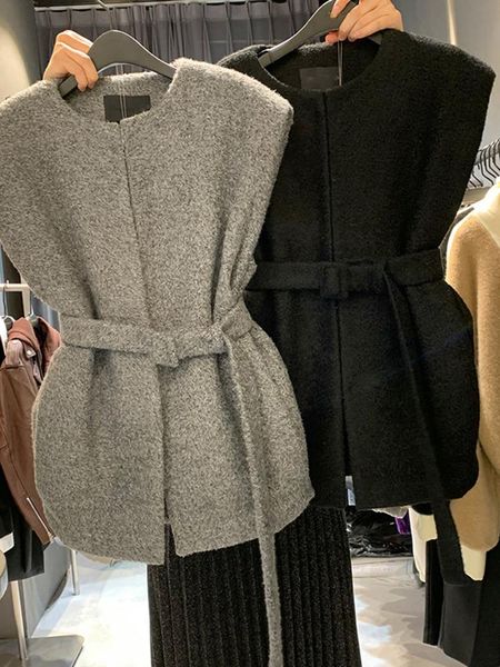 

vests solid color sashes new small plush sleeveless vest for women 2022 autumn winter female fashion clothing g104, Black;white