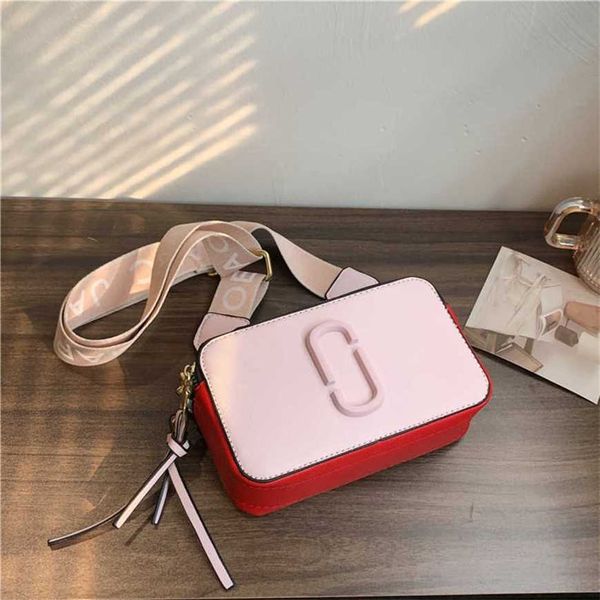 

23% 2023 fashion hand bag women's new color contrast small square trend single shoulder messenger camera bag