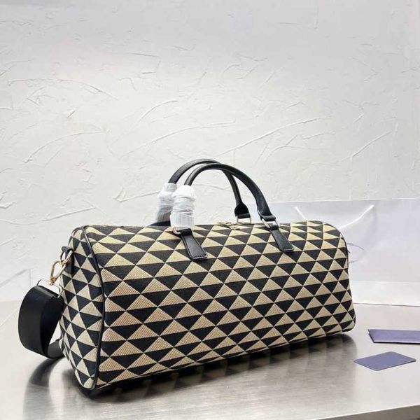 

27% off 2023 handbag p wedding pillow women's new fashion triangle geometry versatile handbag crossbody bag