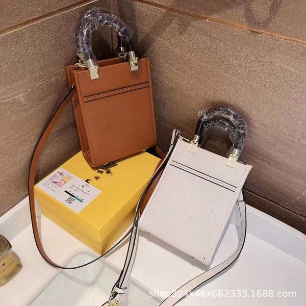 

50% off 2023 fashion hbag classic stylish minimalist style trendy handheld one shoulder crossbody small square high edition women's bag