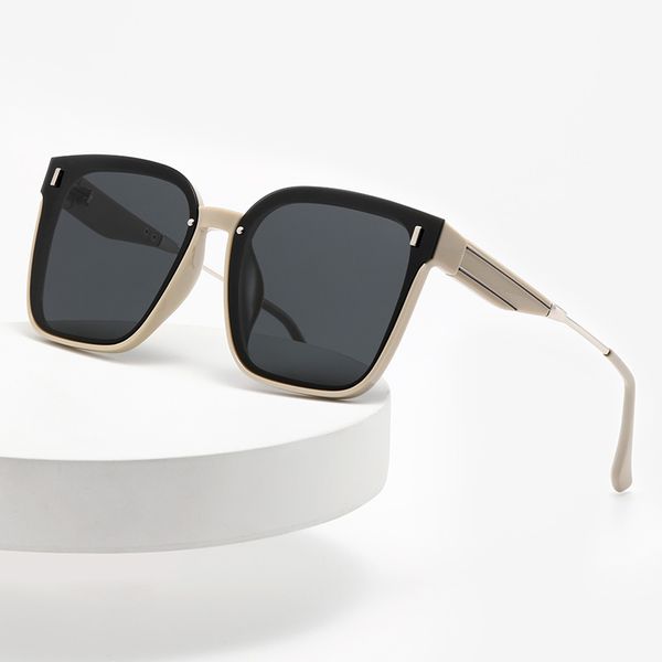 

scarcity designer polarized sunglasses men's tr sunglasses women quality fashion sunshade sunscreen glasses tr material with 3 color, White;black