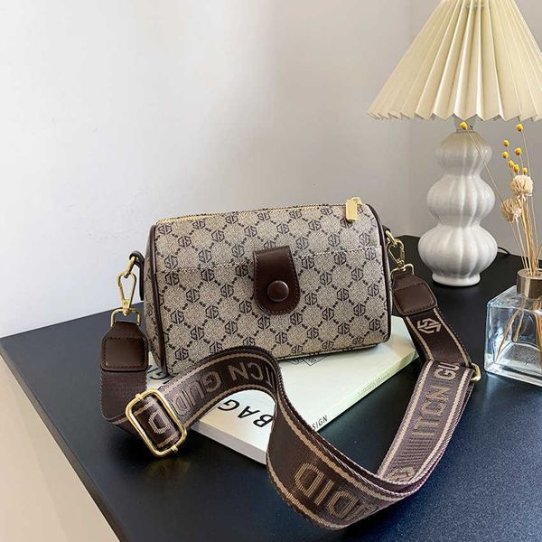 

50% off 2023 handbag advanced fashion leisure cylinder for women's new crossbody versatile printed shoulder small pillow bag