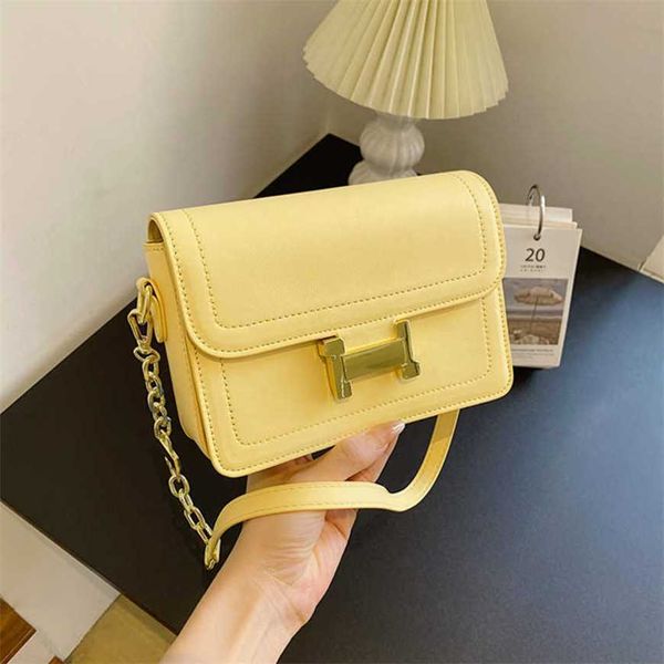 

23% 2023 fashion hand advanced french texture versatile underarm new women's lock buckle popular one shoulder crossbody small square ba