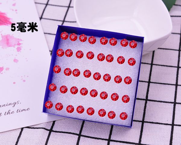 

2~5mm diameter high imitation diamond earrings inlaid diamond super shiny red stud non fading resin material for allergy prevention women je, Golden;silver