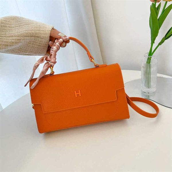 

13% off 2023 handbag lady s new spring/summer fashion crossbody portable women's small square bag