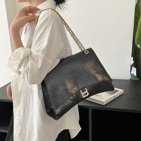 

27% off 2023 fashion handbag hourglass b-line oil wax leather black gold chain one shoulder crossbody versatile western style wanderer bag
