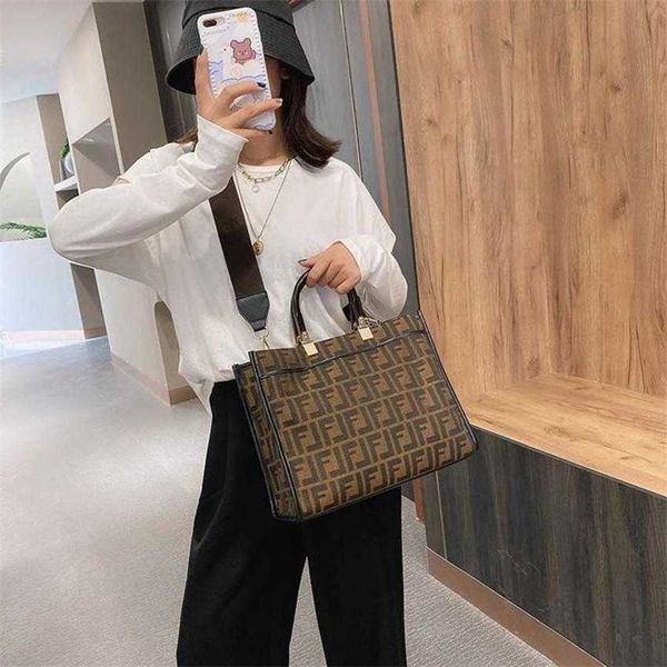 

30% off 2023 handbag new big women's f home shopping single shoulder oblique straddle handheld tote bag large capacity fashion ins