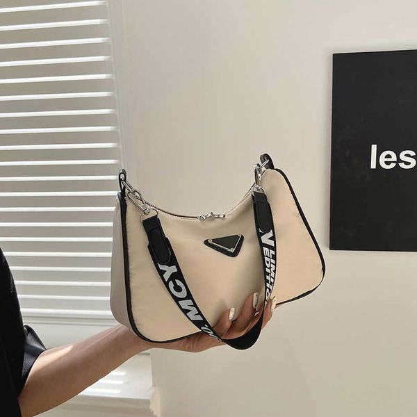 

50% off 2023 handbag korean casual handheld fashion new simple and personalized one shoulder ins versatile crossbody women's bag