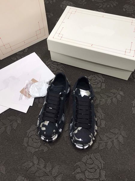 

2023 designer boots sneakers vintage suede casual shoes calfskin platform sneakers winter velvet 0426, Black