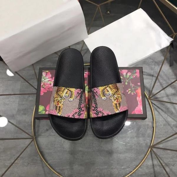 

mens designers slides womens slippers fashion luxurys floral slipper leather rubber flats sandals summer beach shoes loafers gear bottoms sl, Black