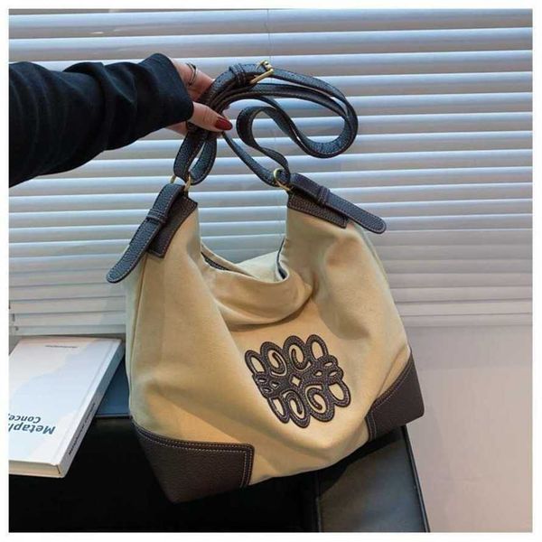 

15% off 2023 handbag contrast canvas tote women new fashion high capacity for students commuting to class one shoulder crossbody bag