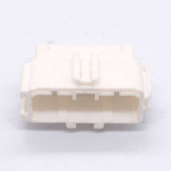 

7286-8861 28 pin pbt male white automotive connector seal wire to wire for cars