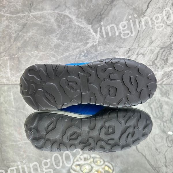 

designer woman's shoe leather lace up men fashion platform sneakers white black mens womens casual shoes