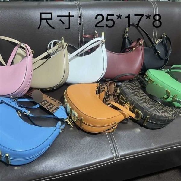 

15% off 2023 fashion handbag spring/summer new product show half moon underarm carrying chain crescent bag bottom metal letter