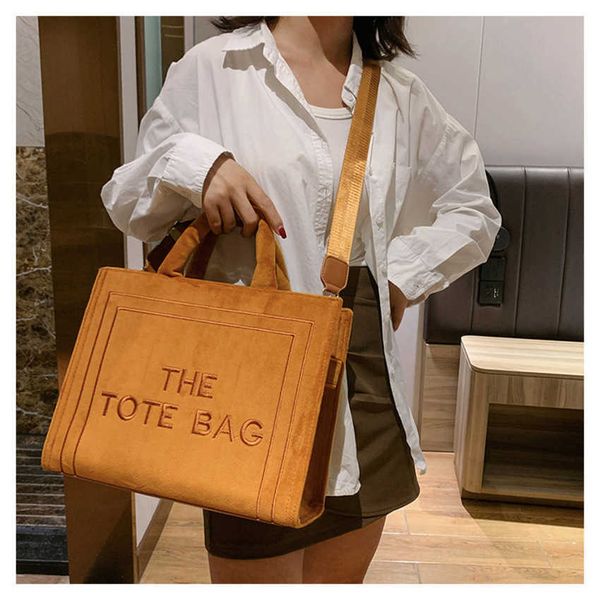 

50% off 2023 handbag letter design women's winter fashion western style handbag large capacity one shoulder crossbody bag