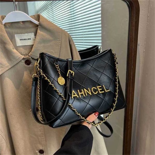 

17% off 2023 fashion handbag female crossbody student ins versatile new grade high capacity shoulder underarm bag