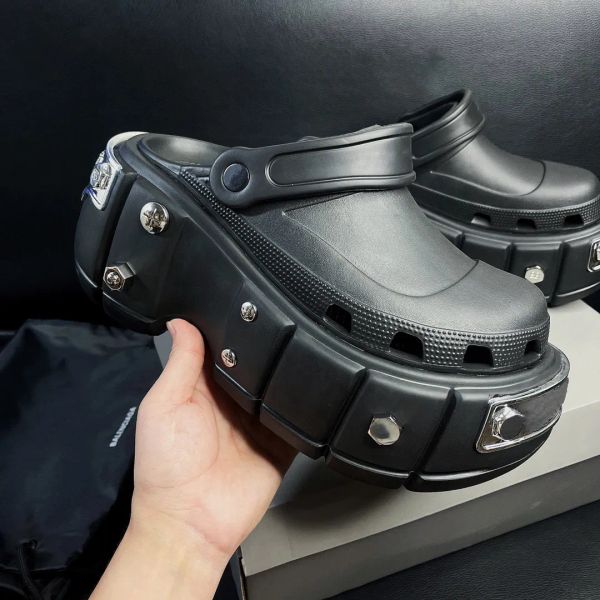 

with box balencigas balencaigasity shoes hardcrocs sandal round toe rubber sandal designer luxury women platform sandals punk studded sl rkd, Black