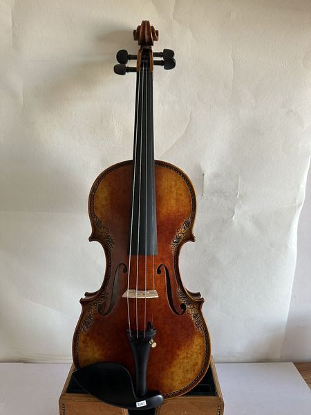 

4/4 size violin solid flamed maple back spruce hand carved nice sound k3161