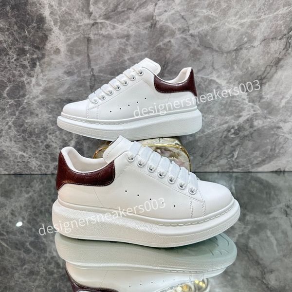 

brand fashion women designer casual shoes classic do-old dirty shoes mid double height bottom trainers leather glitter golden quality2023, Black