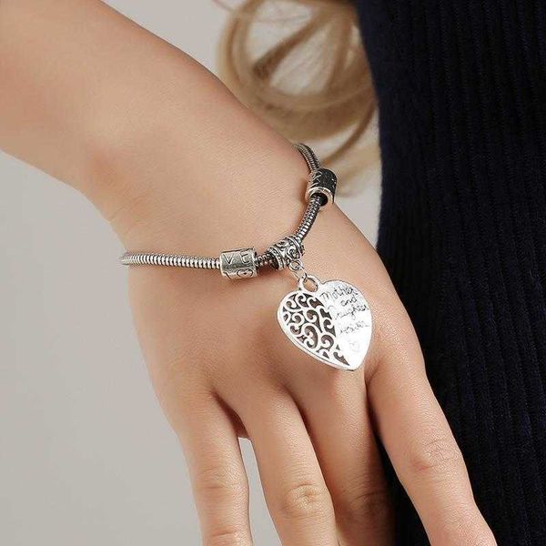 

bracelet mother daughter heart shaped tag personality hollow out letters gratitude, Golden;silver