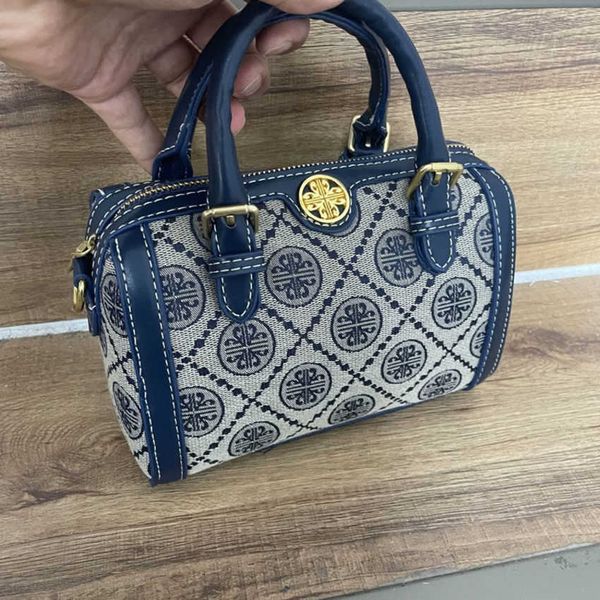 

50% off 2023 fashion handbag pillow high capacity new one shoulder crossbody boston wine bucket bag printed canvas handbag