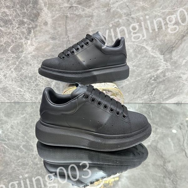 

2023 new luxury designer woman's shoe leather lace up men fashion platform sneakers white black mens womens casual shoes