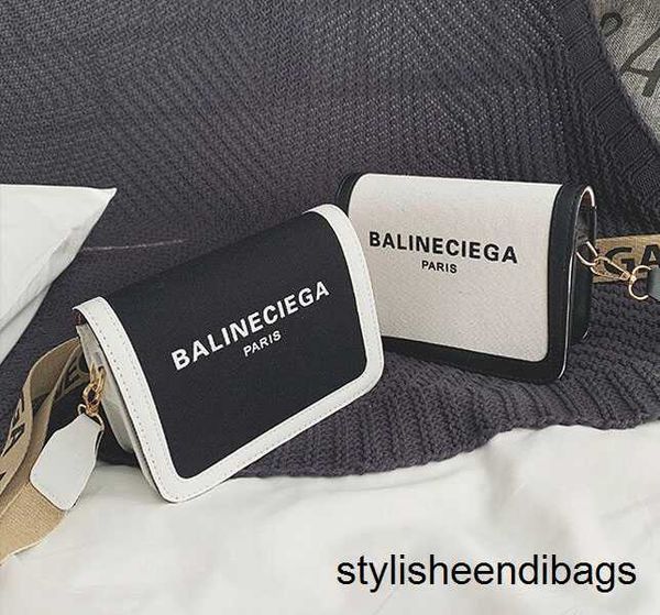 

designer bags wallets wallets fashion design pu leather crossbody bags women luxury korean version simple shoulder bag female purse, Red;black