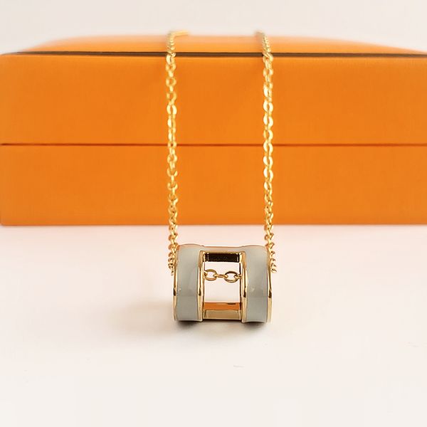 

designer classic luxury designer necklace love necklace h pendant necklaces women 18k gold letter necklace luxury jewelry hypoallergenic des, Silver