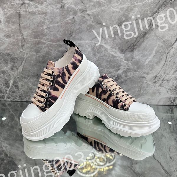 

2023 luxurys designer womans shoe leather lace up men fashion platform sneakers white black mens womens casual shoes