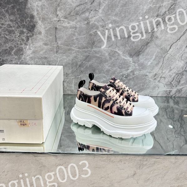 

luxurys designer womans shoe leather lace up men fashion platform sneakers white black mens womens casual shoes